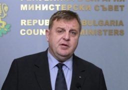Каракачанов внася проектозакон в НС за доброволна военна служба